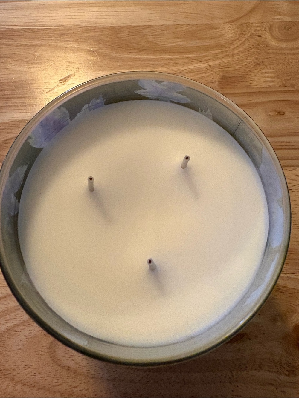 Bath & Body Works White Barn candle 14.5 oz 3 wick new Sunrise Woods - Picture 2 of 3